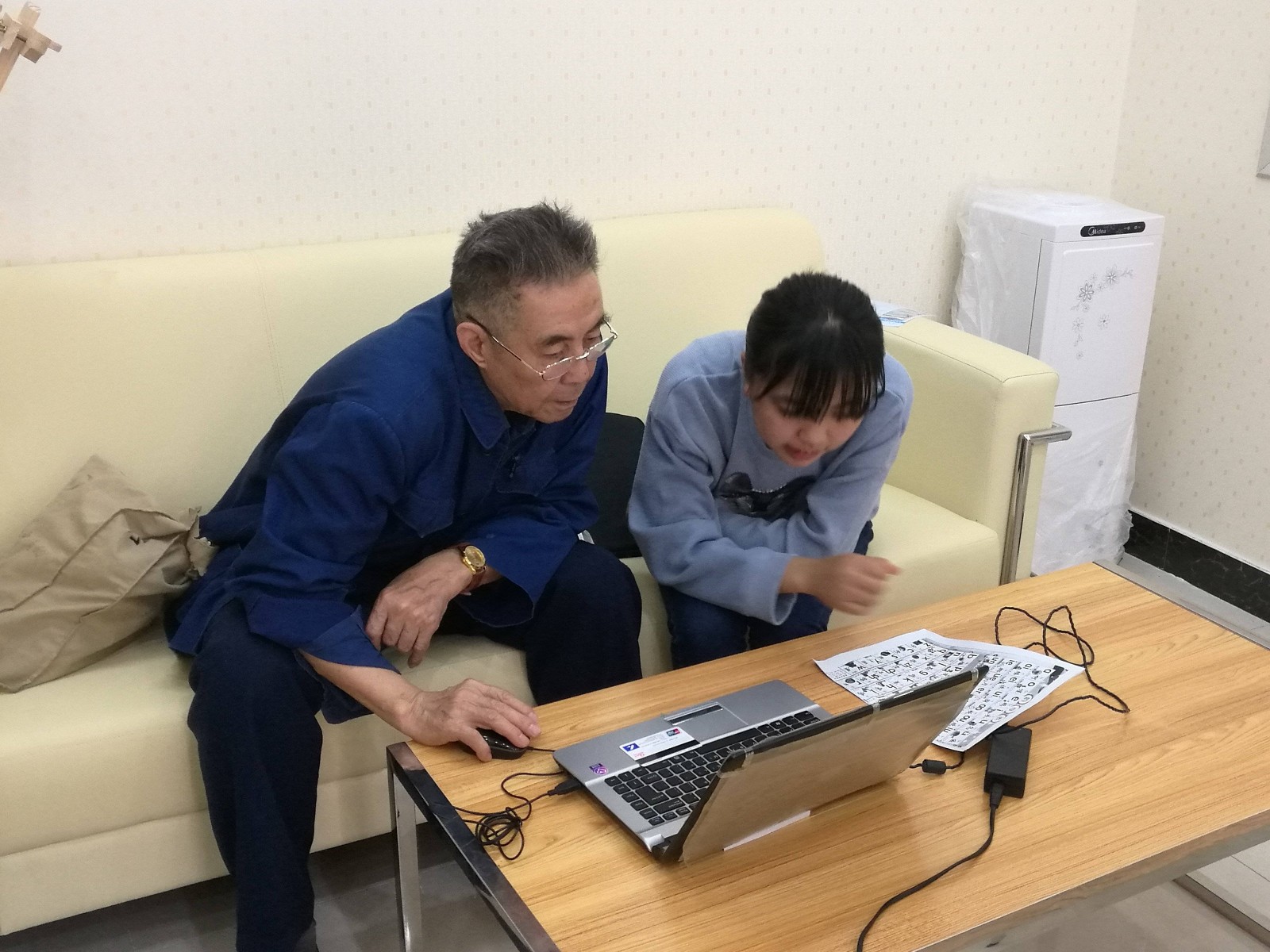 图1.jpg 图1.jpg